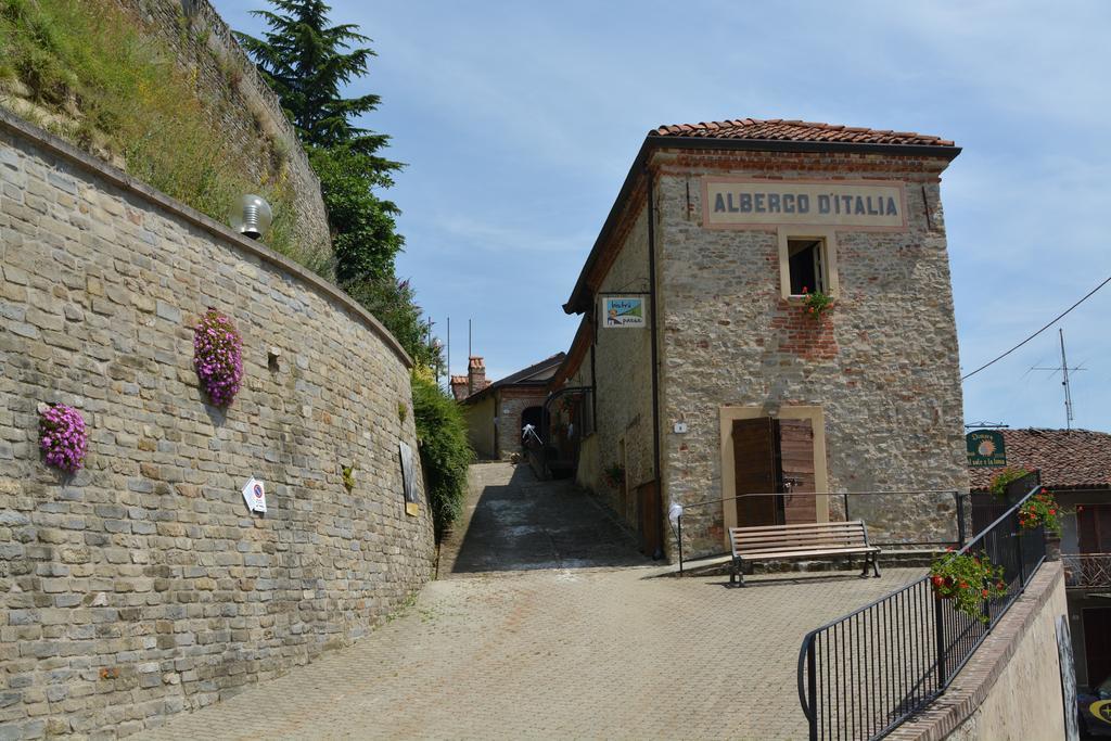 Dimora Storico Romantica Il Sole E La Luna Cerretto Langhe Exterior foto