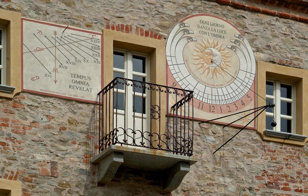 Dimora Storico Romantica Il Sole E La Luna Cerretto Langhe Exterior foto